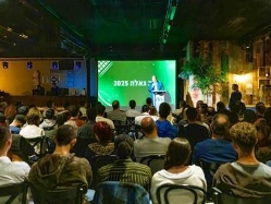 (רועי כפיר, איגוד האתלטיקה בישראל) (צילום: ספורט 5)