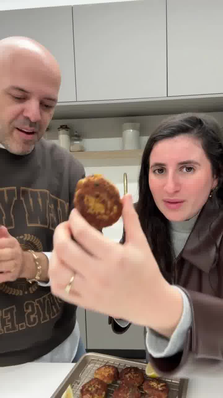 חזרנו עם רון יוחננוב למתכון קציצות הטונה ההורס שלו