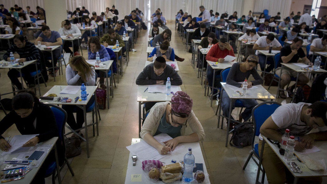 בחינות ללשכת עורכי הדין, 2015