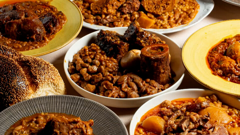 גיא פינס 07.01.25 (צילום: מתוך "ערב טוב עם גיא פינס", קשת 12)