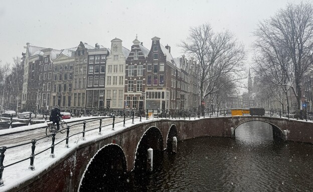 סופת שלגים באמסטרדם סופת שלגים באמסטרדם