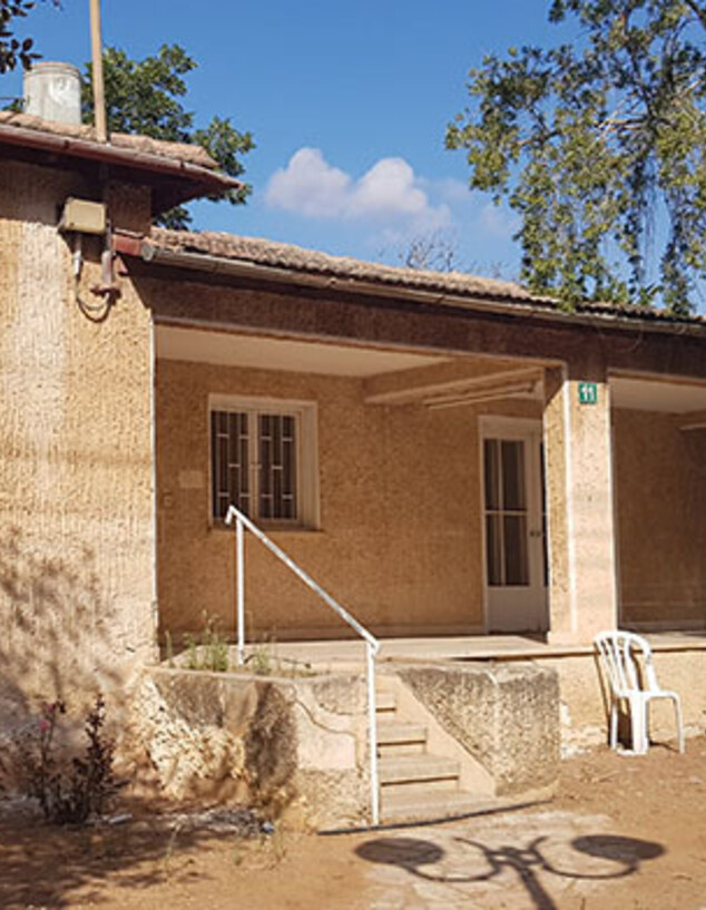 בית בהוד השרון לפני