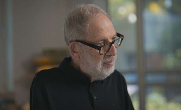 איש הסוד, מוטי סנדר