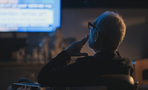 איש הסוד, מוטי סנדר