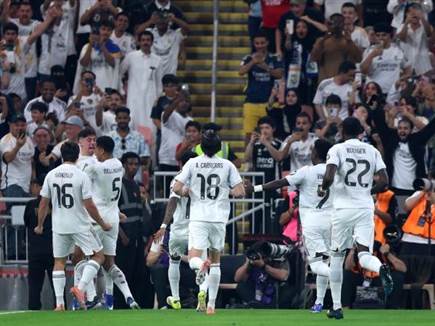 אבל הבלאנקוס עדיין חגגו (Photo by Yasser Bakhsh/Getty Images)