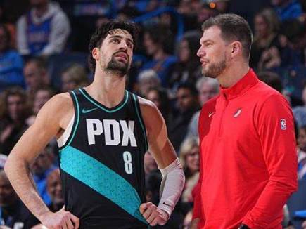 עזרה בדרך? (Garrett Ellwood/NBAE via Getty Images)