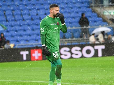 זמיר בצד השני. משחק גדול של השוערים (ברני ארדוב)