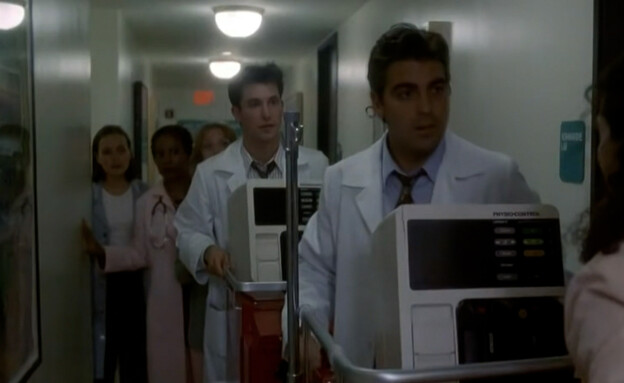 ג'ורג' קלוני, נואה ווילי