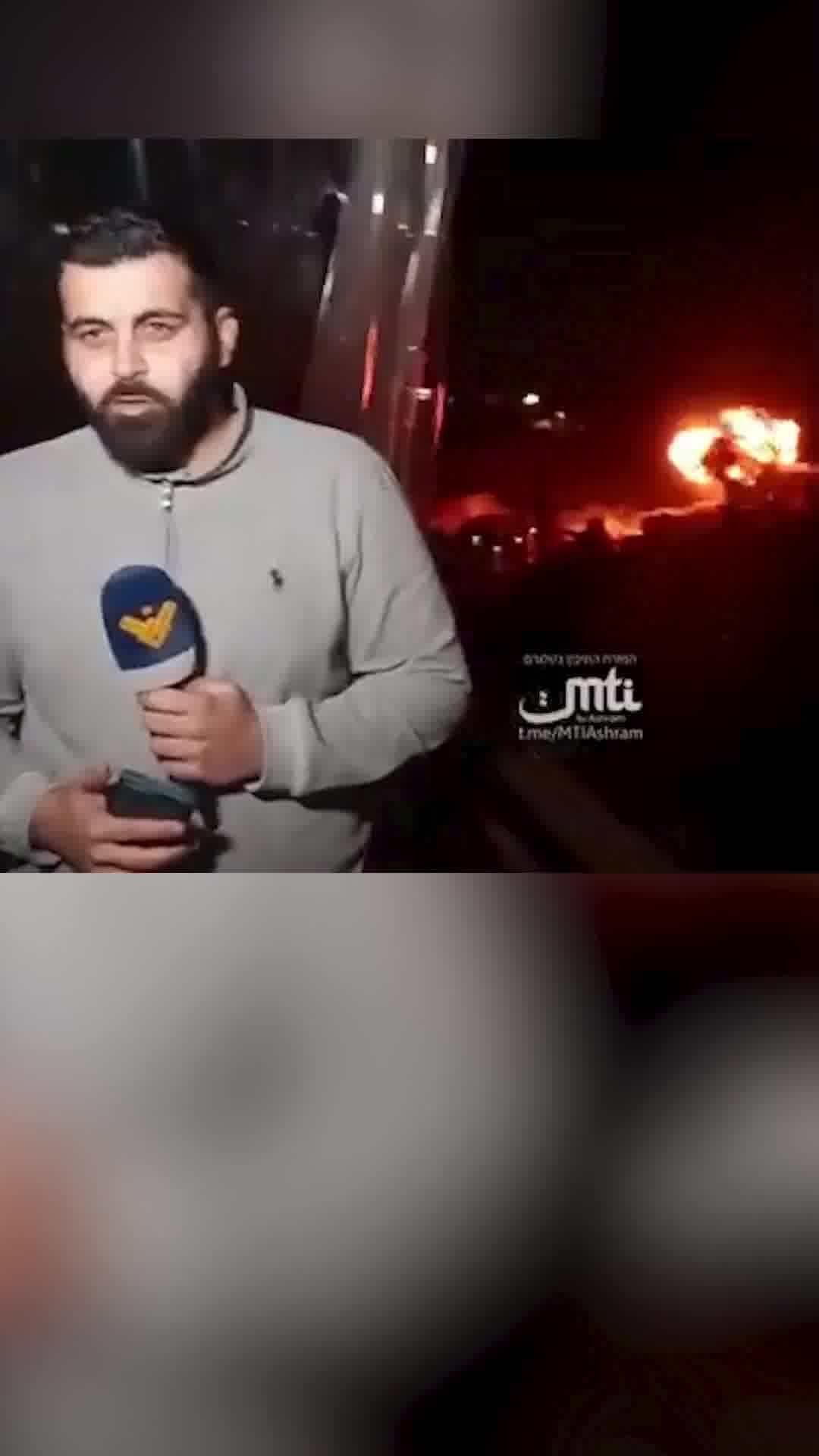 הפצצה בשידור חי: הכתב בלבנון מדווח - והטיל פוגע בדיוק מאחוריו