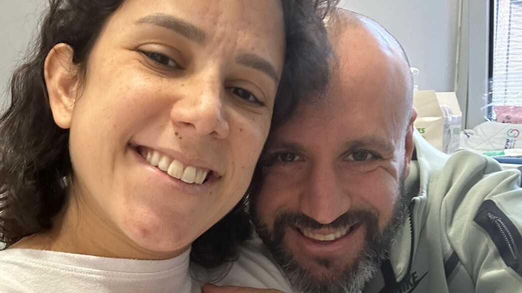 מאי שכטר ומשה יחזקאל הורים לשניים מאי שכטר ומשה יחזקאל הורים לשניים