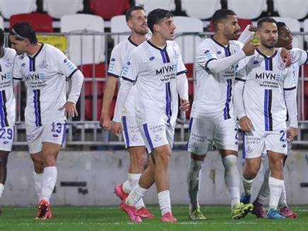 וקוסטה השלים צמד גדול (מאור אלקסלסי)