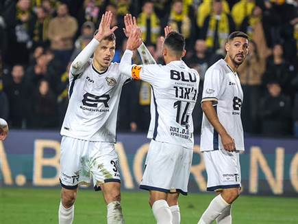 ריינה הציגה דקות טובות (קובי אליהו)