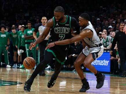 (Photo By Winslow Townson/Getty Images) (צילום: ספורט 5)