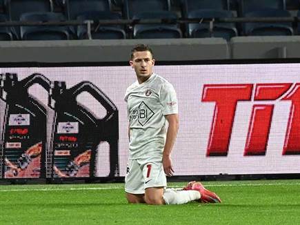 קורין. מראה ניצוצות (ברני ארדוב) (צילום: ספורט 5)