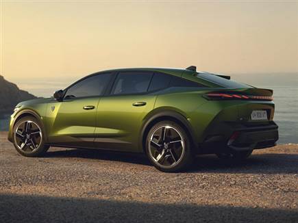 יחידות הנעה עדכניות: 1.2 מיקרו היברידי, פלאג-אין משודרג וחשמלית עם טווח של 456 ק&ldquo;מ