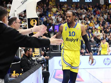 חזר להם הצבע (אלן שיבר)