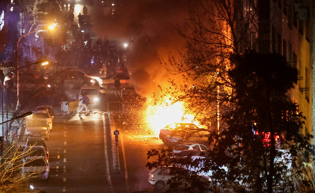 מחאות בטהראן, 8.1