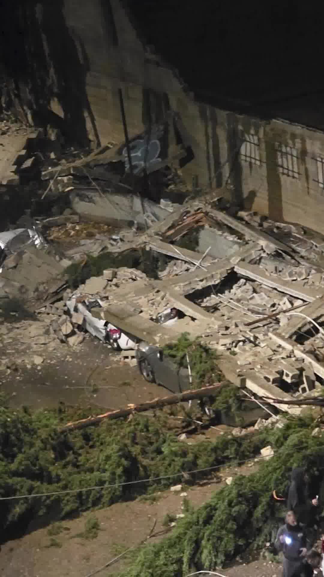 נזק עצום מהסופה: חומת היקב בראשון לציון קרסה עקב הרוחות 