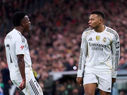 ויניסיוס ואמבפה. אחד התנגד למאמן, השני תמך (Juan Manuel Serrano Ar (צילום: ספורט 5)