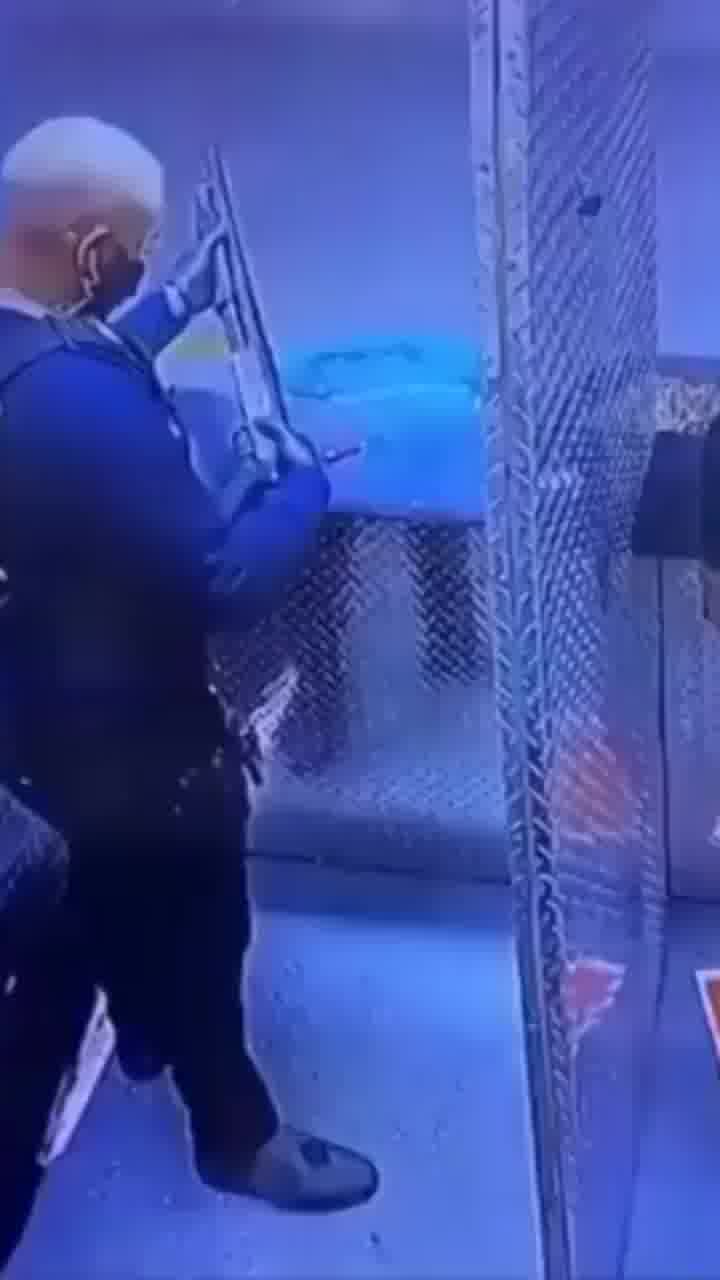 חמש אצבעות ידית אחיזה. ודא נצירה