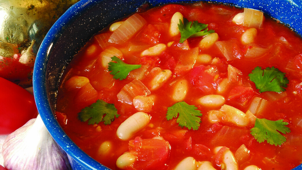 מרק עגבניות טריות ושעועית