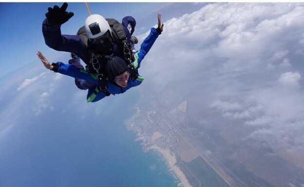 צניחה חופשית, עובד מייבנס