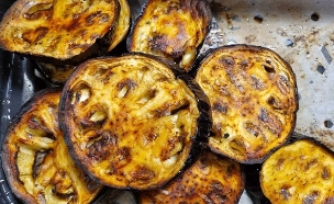 חצילים מטוגנים בנינג'ה - אייר פרייר (צילום: צילום ביתי)