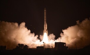 ההכנות לשיגור לוויין אופק 19 (צילום: אגף דוברות וקשרי ציבור במשרד הביטחון)