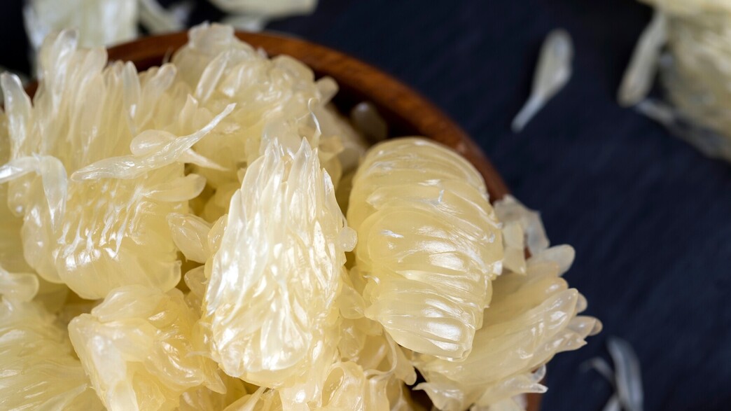 פומלה מקולפת