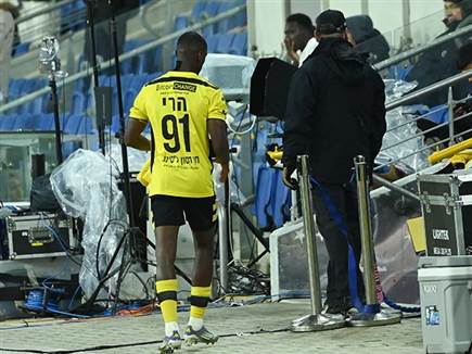 טבארש הוחלף משיקולים טקטיים (ברני ארדוב)