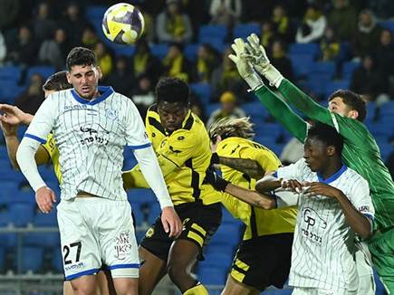 אך יפו עמדה בפרץ (ברני ארדוב)