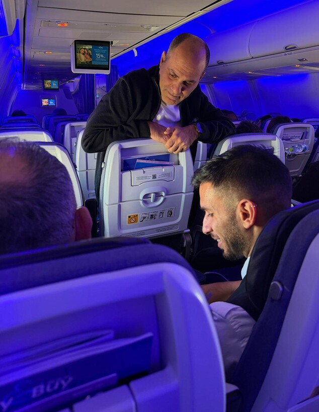 נוסע חש ברע בטיסת אל על