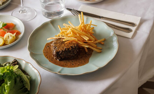 נעה ביסטרו בערב נעה ביסטרו בערב