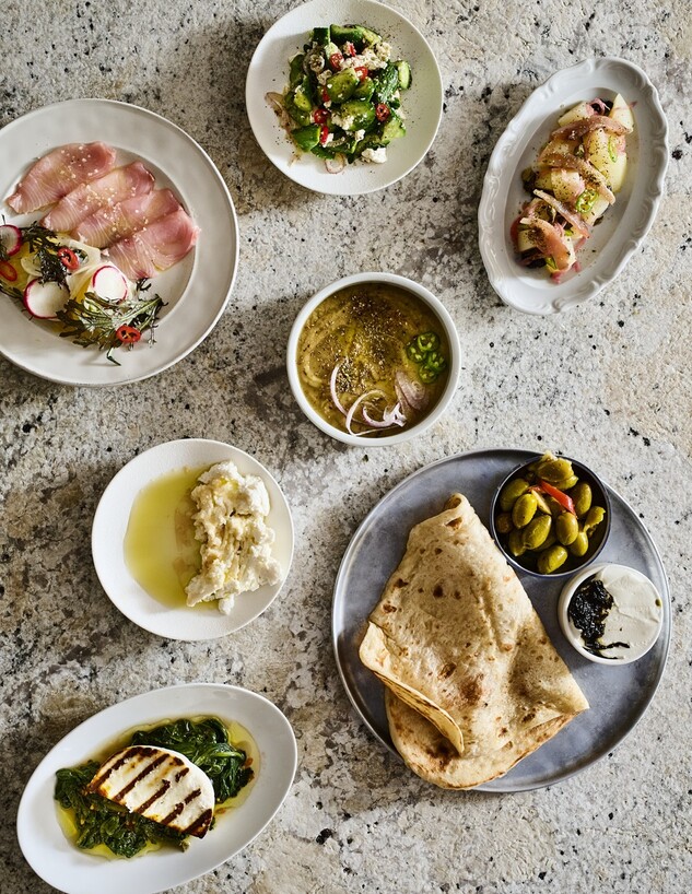 מטבח מקורי בהשראה יוונית-טורקית מטבח מקורי בהשראה יוונית-טורקית