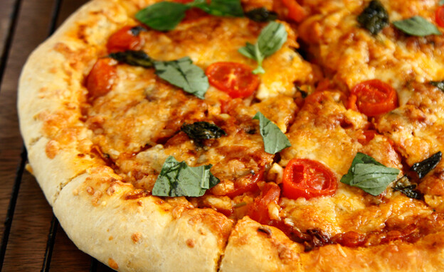 מתכון לפיצה ביתית איטלקית (צילום: אפיק גבאי, תיק אוכל)