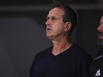 מתחיל לעבוד (מאור אלקסלסי) (צילום: ספורט 5)