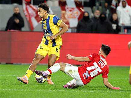 (צילום: אלן שיבר) (צילום: ספורט 5)