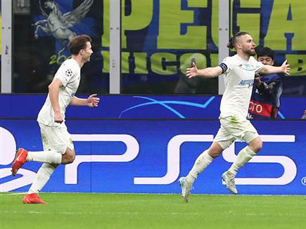 (Photo by Marco Luzzani/Getty Images) (צילום: ספורט 5)