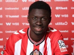 "לאט לאט". טאבי (מתוך הרשתות של סנדרלנד) (צילום: ספורט 5)