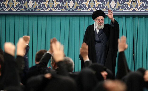 המנהיג העליון של איראן ח'אמנאי