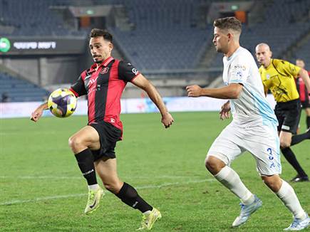 נתנו לה שלוש נקודות והחזירו אותה למאבק (צילום: דני מרון)