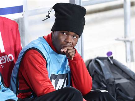 מאחל לו רק טוב. דון (דני מרון) (צילום: ספורט 5)