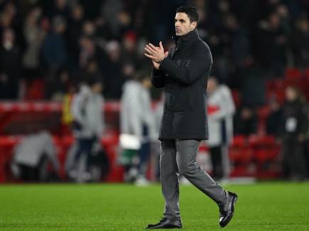 וארטטה יצטרך לתקן את הרושם כבר מול אינטר בשלישי (Photo by Shaun Botterill/Getty Images)