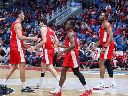 בדרך לניצחון קליל בבית (צילום: לירון מולדובן)