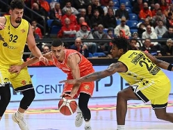 (צילום: ברני ארדוב) (צילום: ספורט 5)