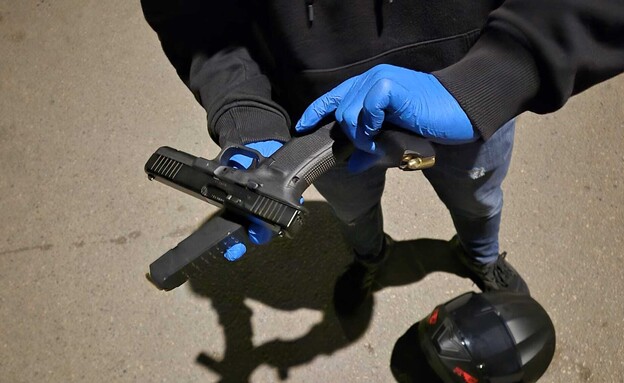 האקדח שתפסו השוטרים