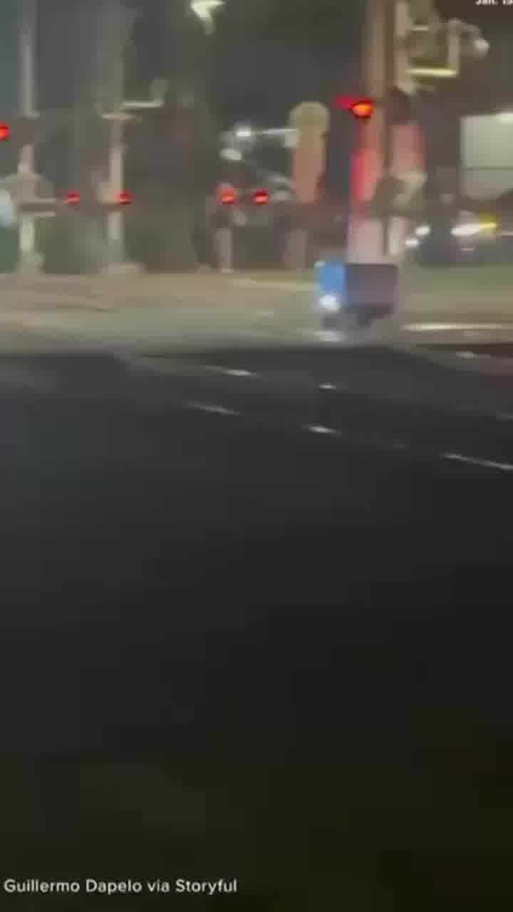 ועדיין זה יגיע לפני התחפושות שהזמנתם בטימו: רכבת דרסה רובוט משלוח בפלורידה