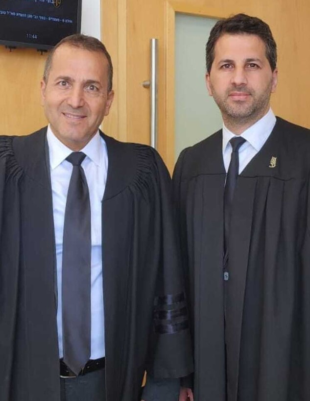 עורכי הדין אפרים וחובב דמרי