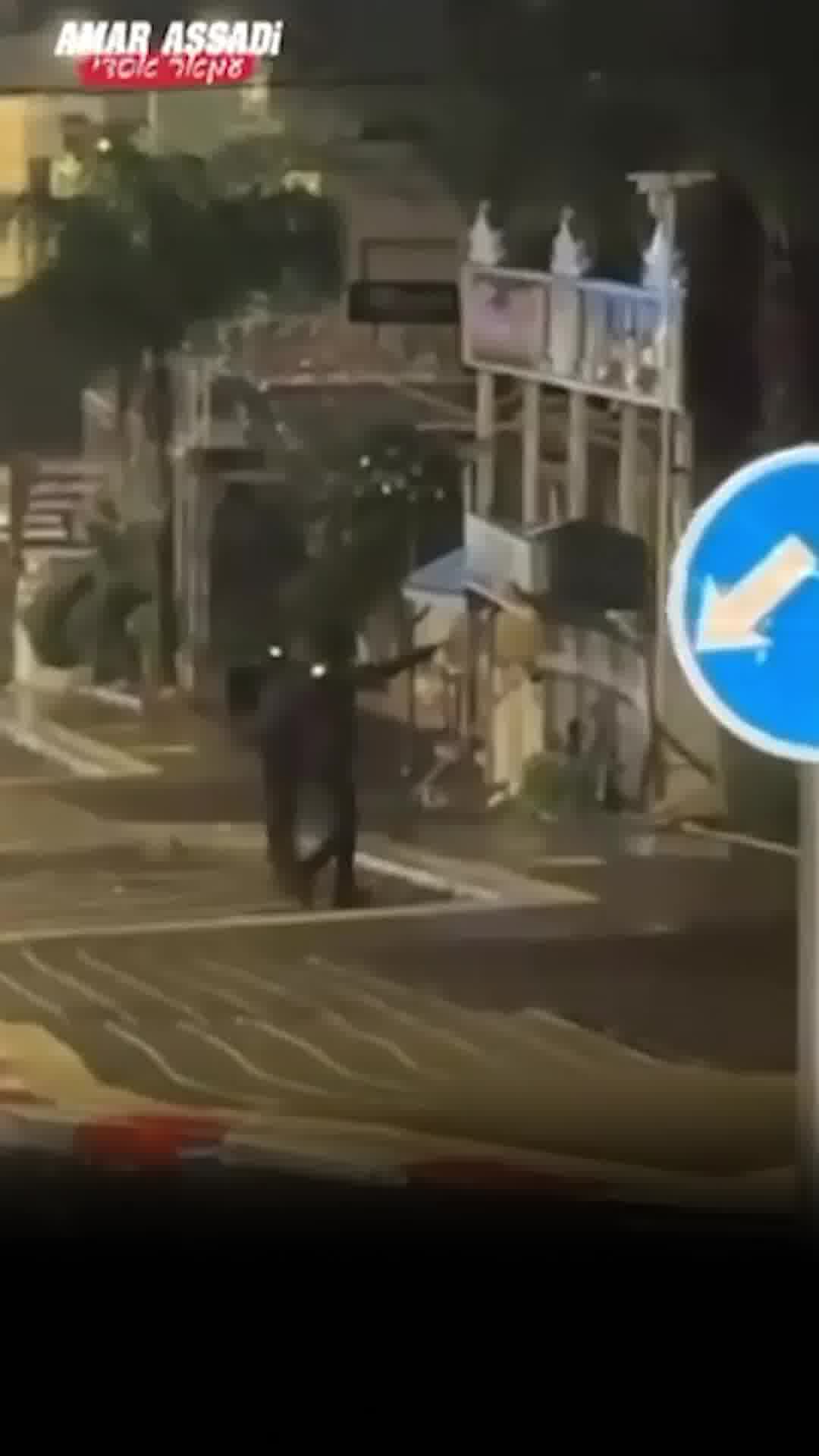 רעולי פנים פתחו הלילה בירי לעבר חנות בגדי יוקרה בסח'נין. החשד - סחיטה ופרוקטשן