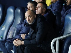 ממתינים עם הזעזוע? לאזטיץ` (אלן שיבר) (צילום: ספורט 5)